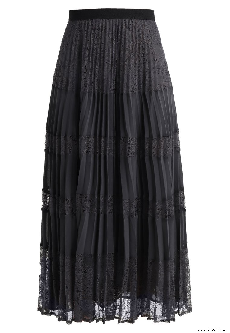 6 Elegant Maxi Skirts to Elevate Your Winter Wardrobe