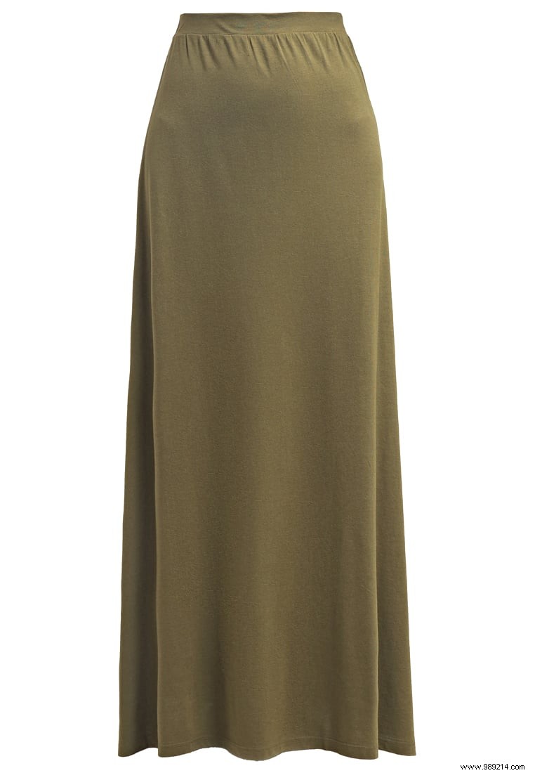 6 Elegant Maxi Skirts to Elevate Your Winter Wardrobe