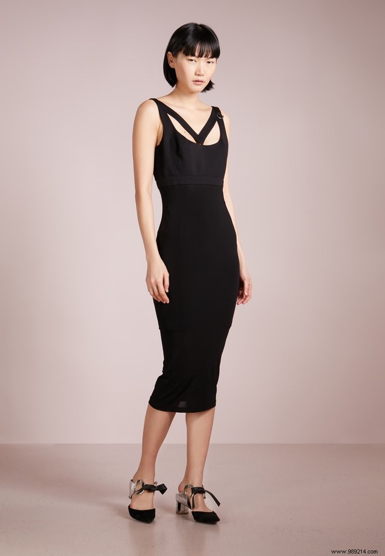 10 Stunning Dresses for a Memorable Valentine s Day Date