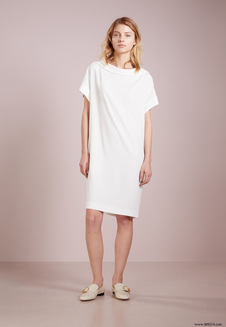 10 Stunning Dresses for a Memorable Valentine s Day Date