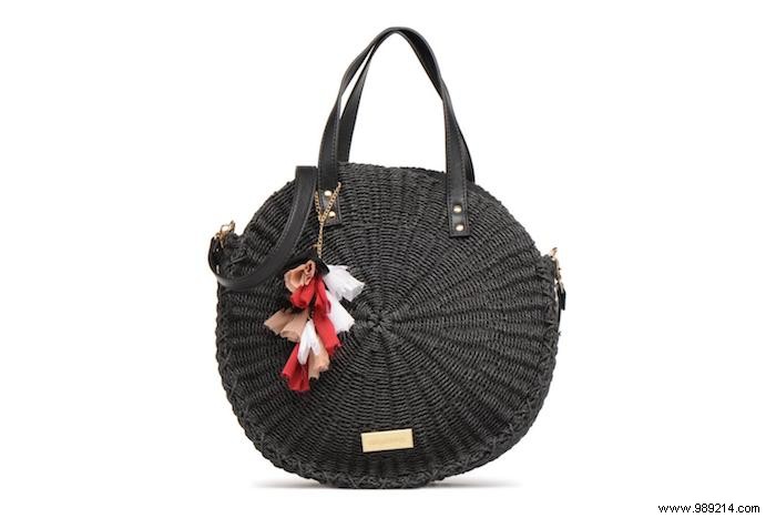 Top 10 Trendy Round Bags for Spring 2018: Expert Picks