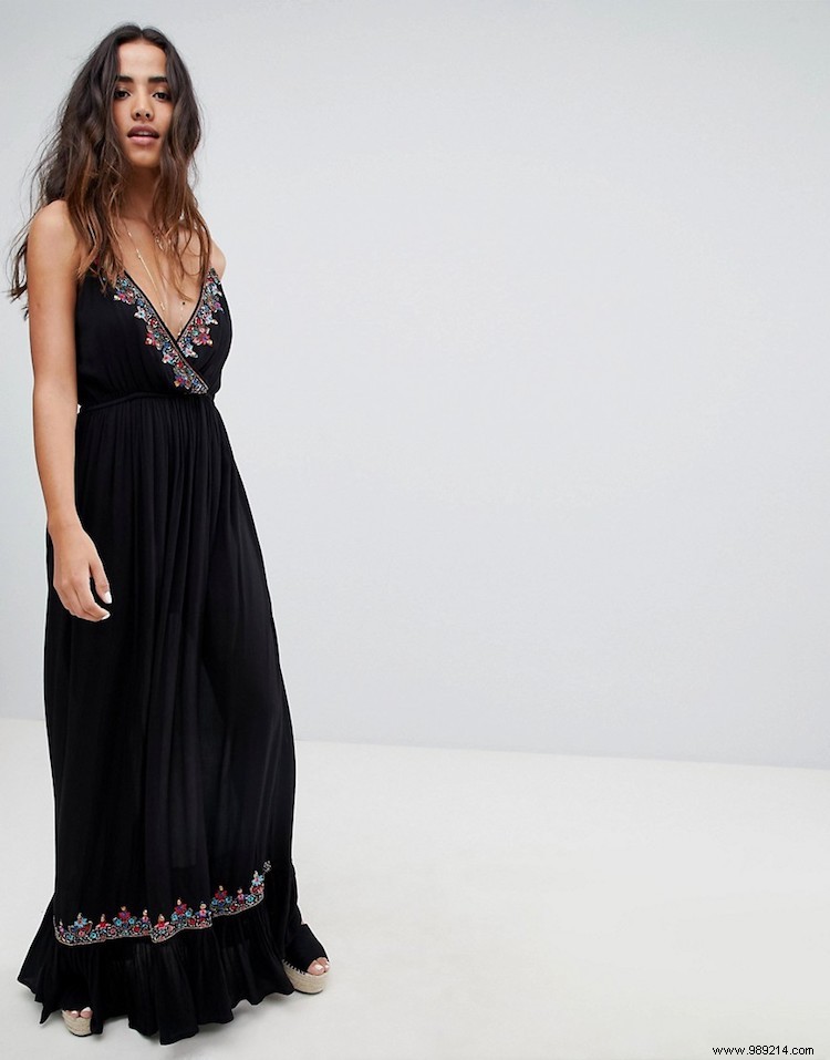 7 Must-Have Summer Maxi Dresses on Sale Now