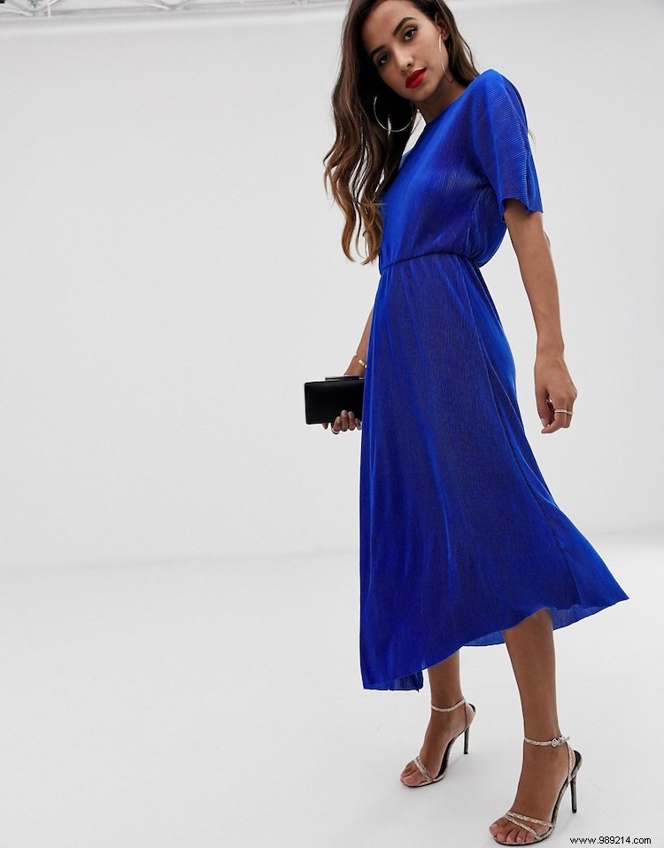 Stunning Festive Dresses for Every Holiday Celebration