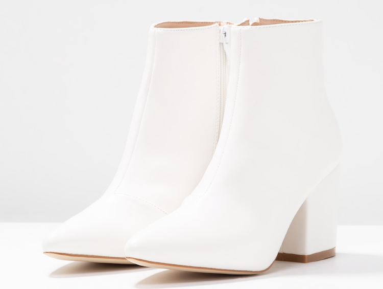 White Ankle Boots: The Timeless Trend Dominating This Season