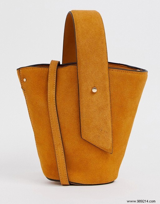 Spring 2019 Accessories: Vibrant Colors Take Center Stage