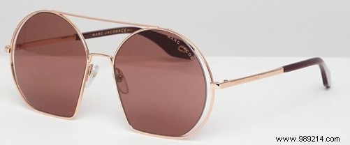 Spring 2019 Accessories: Vibrant Colors Take Center Stage