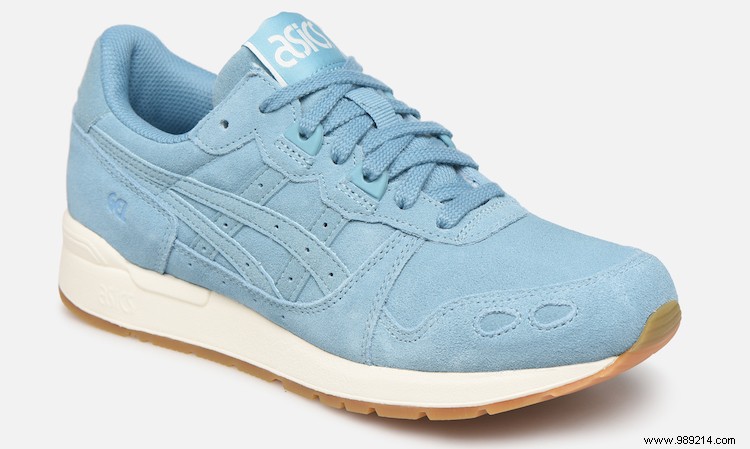 Top 10 Expert-Picked Sneakers for Spring 2019: Stylish Essentials