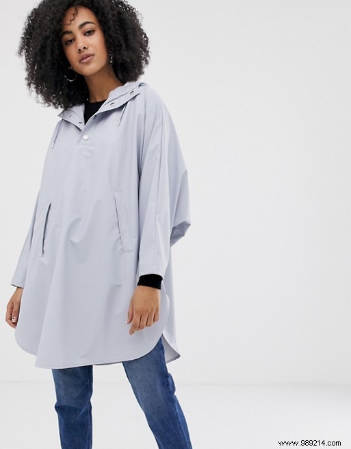 Top 10 Stylish Raincoats for Spring: Chic Essentials for Rainy Days
