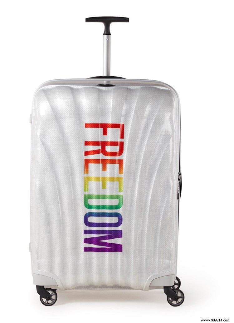 Top 10 Lightweight Suitcases for Effortless Holiday Travel