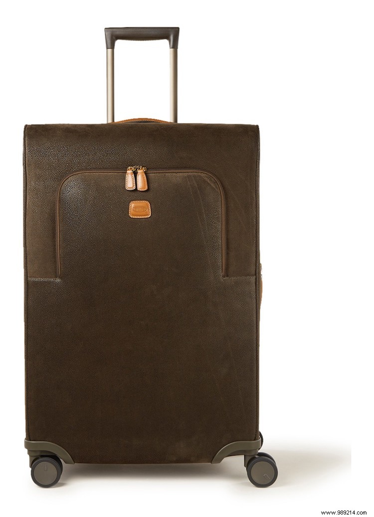 Top 10 Lightweight Suitcases for Effortless Holiday Travel