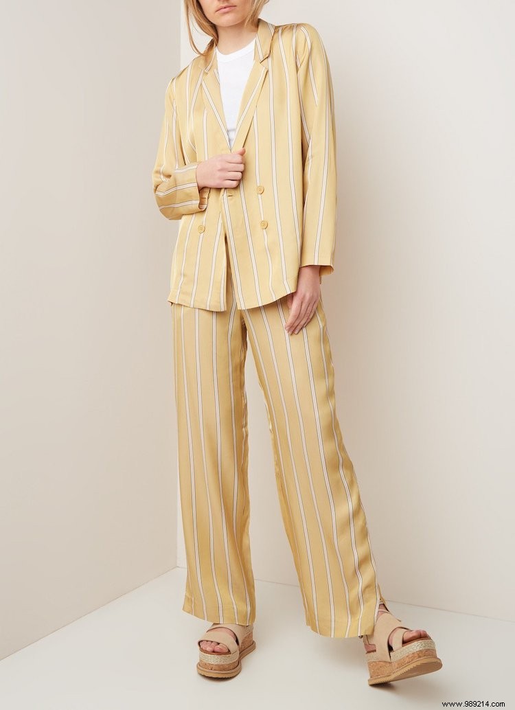 Women s Suits: The Essential Summer Trend for Power and Casual Looks