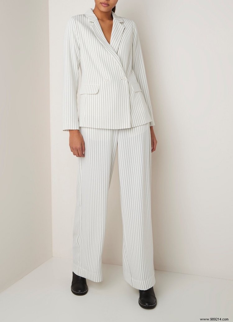 Women s Suits: The Essential Summer Trend for Power and Casual Looks
