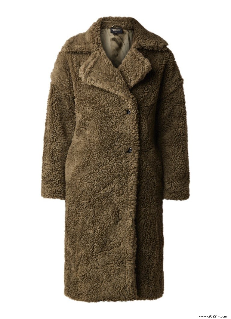 Teddy Coat Trend: Cozy Essentials from Budget-Friendly to Luxury