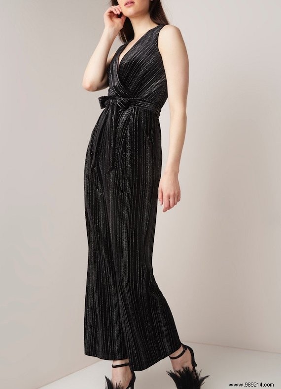 12 Stunning Festive Dresses and Jumpsuits for Holiday Parties