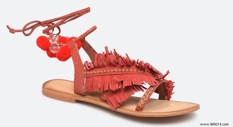 15 Stylish New Sandals Perfect for Sunny Spring Days