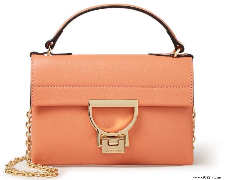 15 Stunning Handbags Defining the New Season