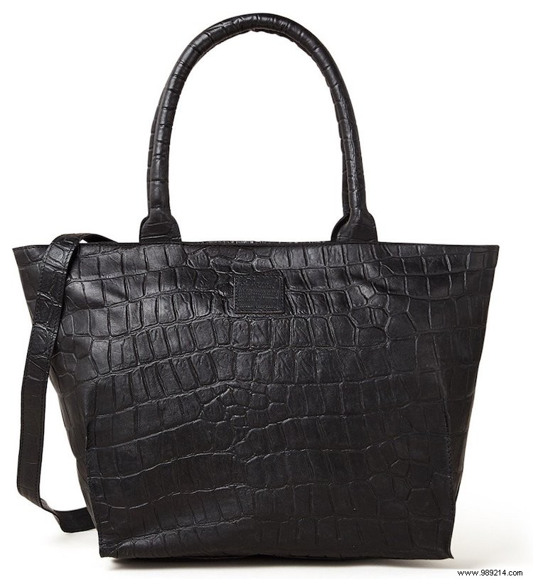 15 Stunning Handbags Defining the New Season