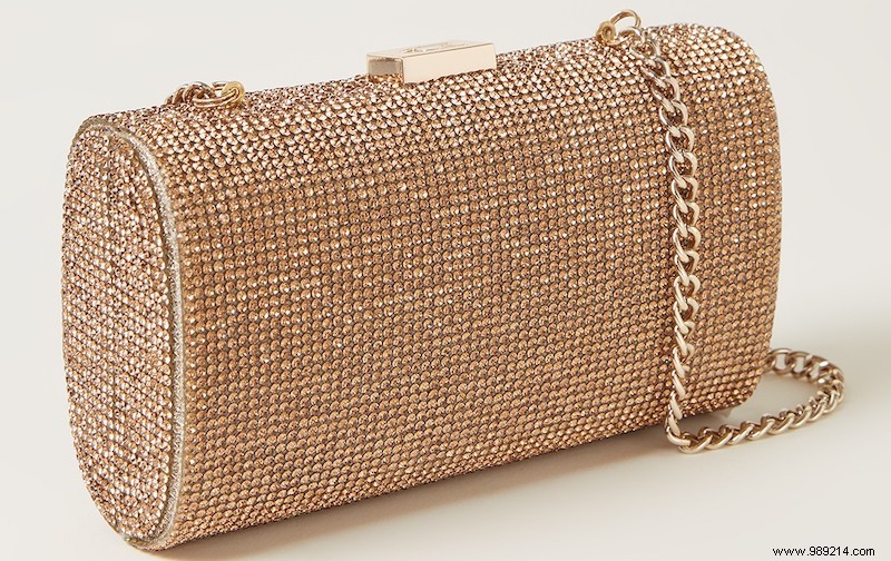 Autumn/Winter 2020 s Hottest Trend: Chain-Handle Bags – 10 Chic Styles to Elevate Your Look