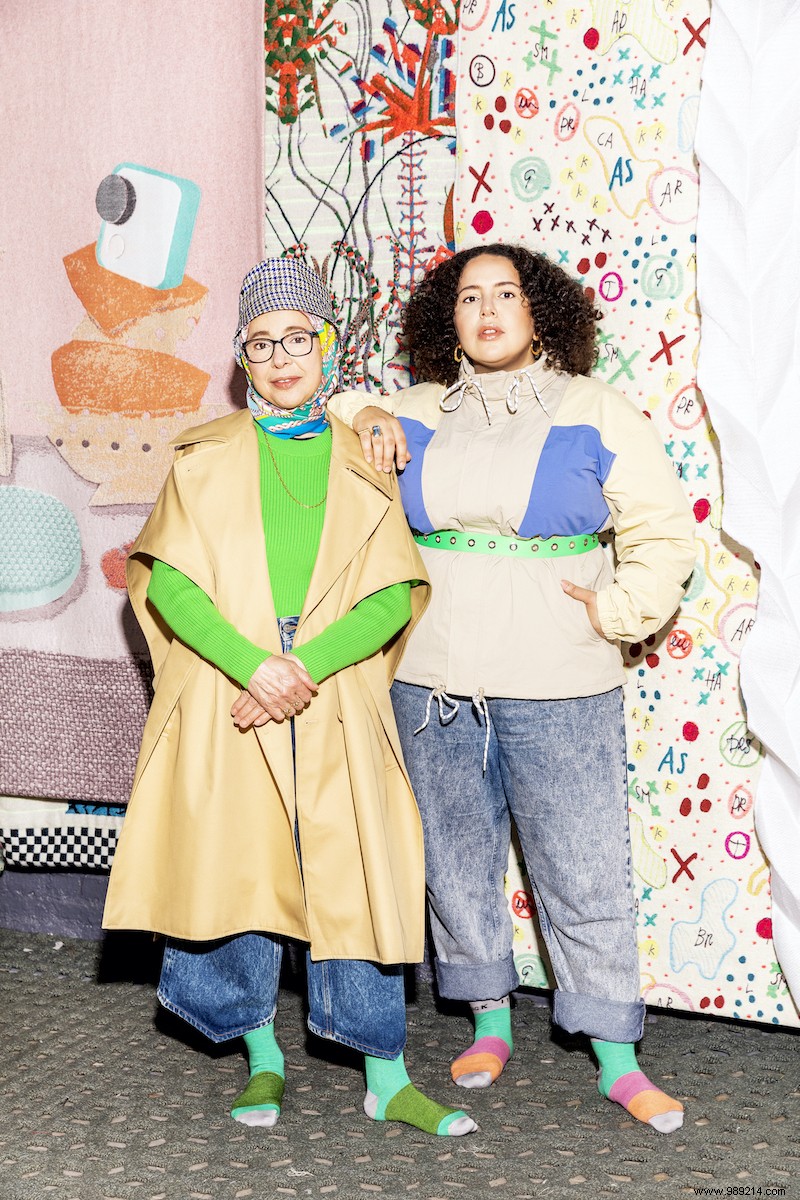 Create Custom Designer Socks and Scarves at TextielMuseum s Design Studio