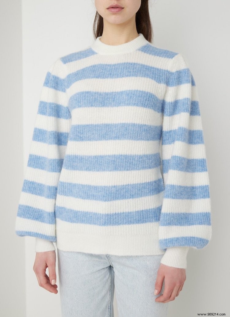 4 Effortless French Chic Looks to Elevate Your Style