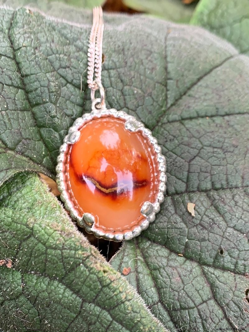 5 Compelling Reasons to Commission Custom Jewelry from a Goldsmith