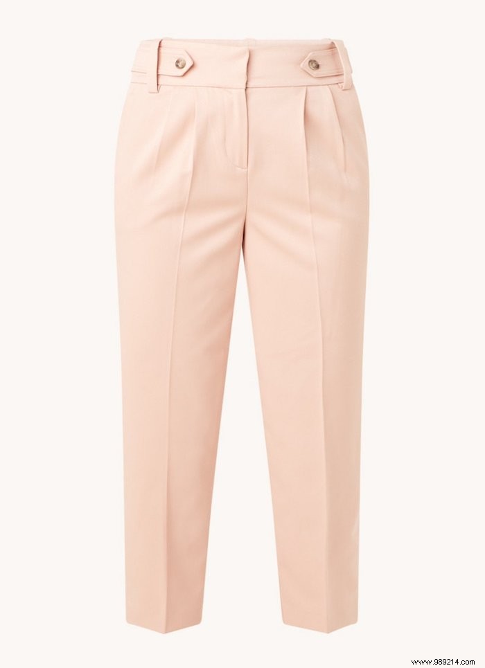 Pink Color Therapy: Embrace Positivity with These Uplifting Shades