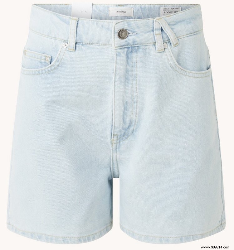 11 Stylish Denim Shorts for Effortless Summer Style