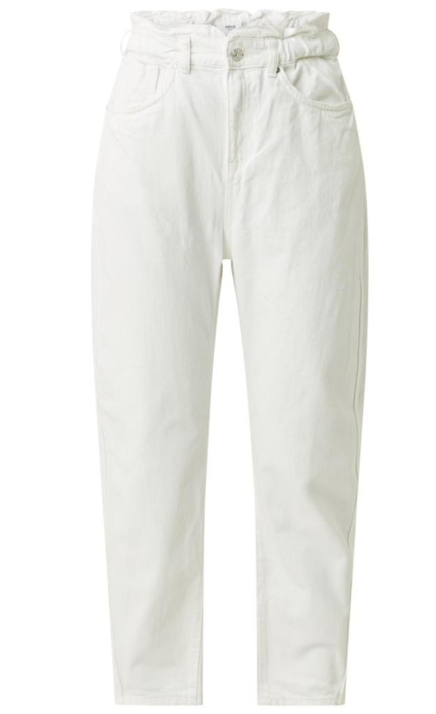 Slouchy Pants: The Comfort-Driven Fashion Trend Dominating 2022