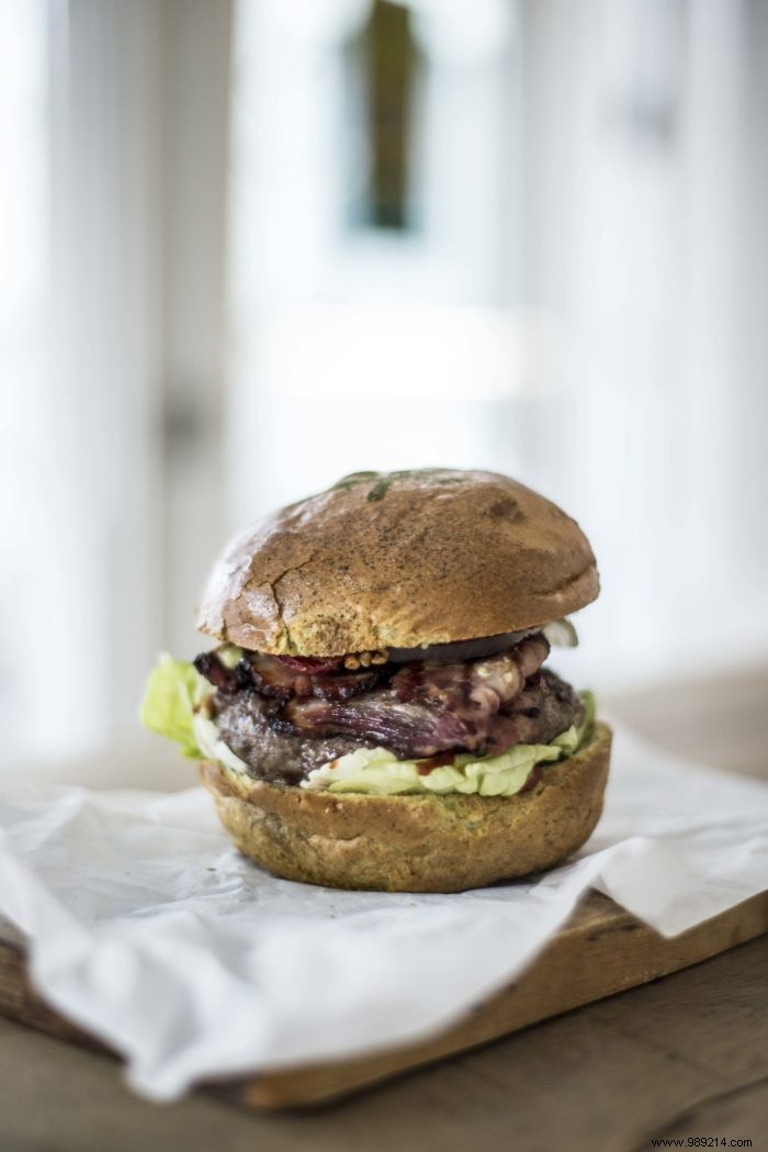 Netherlands First Cannabis Burger Debuts at Burgerbar Ter Marsch & Co