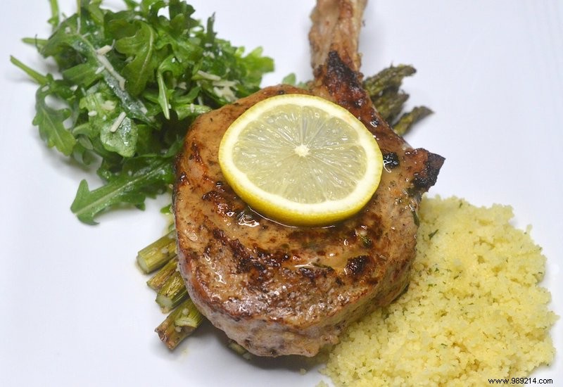 Baked Veal Cutlets with White Wine Sauce: High-Protein Recipe