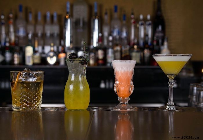 Shake Up Cocktails at Home: De Thuisborrel Club s Virtual Bar Crawl from 11 Top Spots