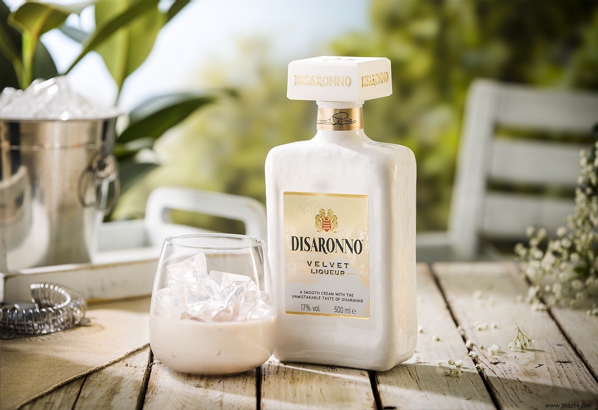 Disaronno Velvet: Silky Smooth Cream Liqueur with Iconic Elegance