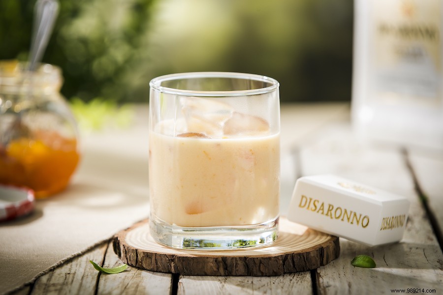 3 Festive Disaronno Velvet Cocktails for a Magical White Christmas