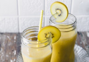 6 Expert Reasons to Eat a Kiwi Every Day for Optimal Health