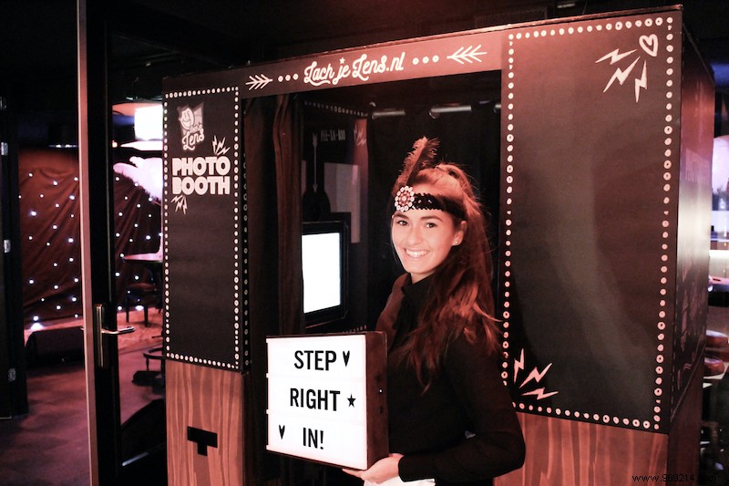 15 Epic Photo Booth Poses for Unforgettable Party Memories