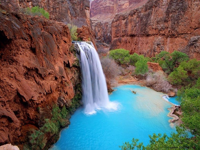 Discover the 12 Most Stunning Natural Swimming Pools Around the World
