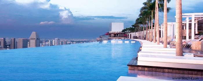 The 10 Most Stunning Infinity Pools Around the World