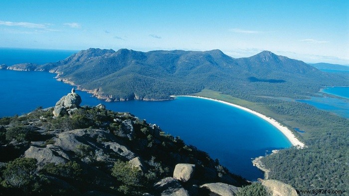 10 Breathtaking Natural Wonders Worth Visiting: Part 2