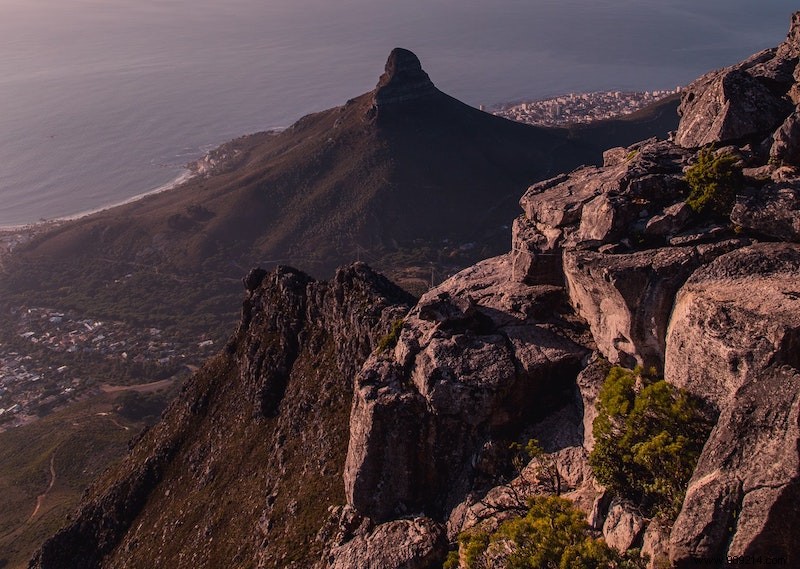 Ultimate Honeymoon Guide: Best Destinations by Month for Every Couple