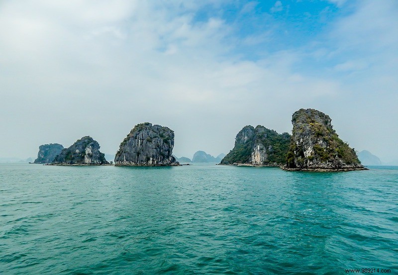 Ultimate Honeymoon Guide: Best Destinations by Month for Every Couple