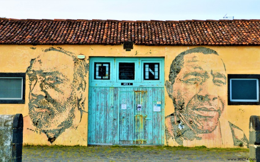 Portugal s Vibrant Street Art Scene: Surprising Murals Blending History and Modernity