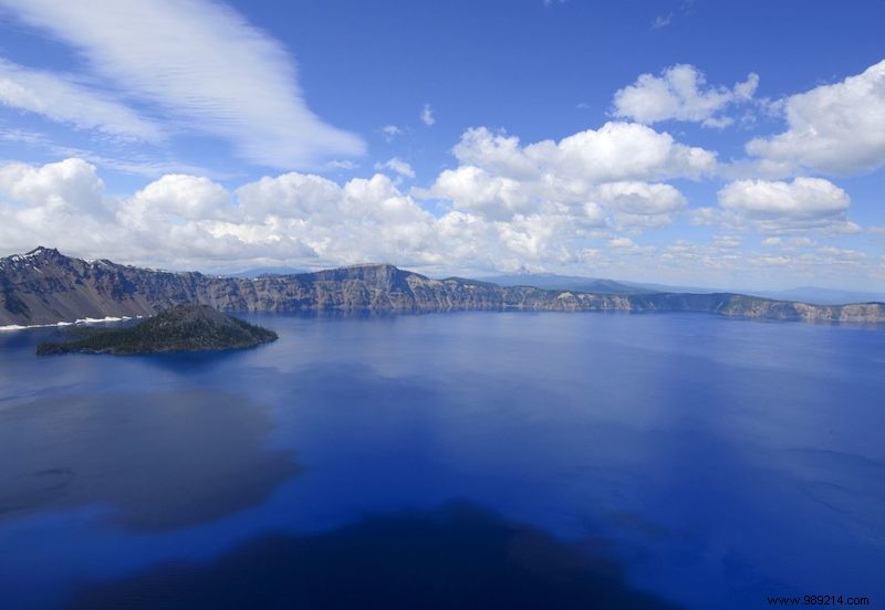 15 Stunningly Colorful Natural Wonders Around the World