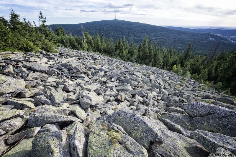 15 Stunningly Colorful Natural Wonders Around the World