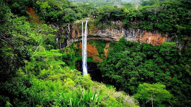 Discover 10 of the World s Most Spectacular Waterfalls