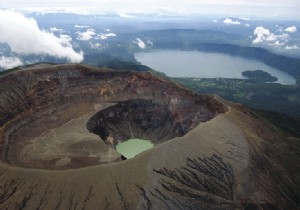 Explore Central America s Majestic Volcanoes: Iconic Adventures in El Salvador, Nicaragua, Guatemala, and Costa Rica