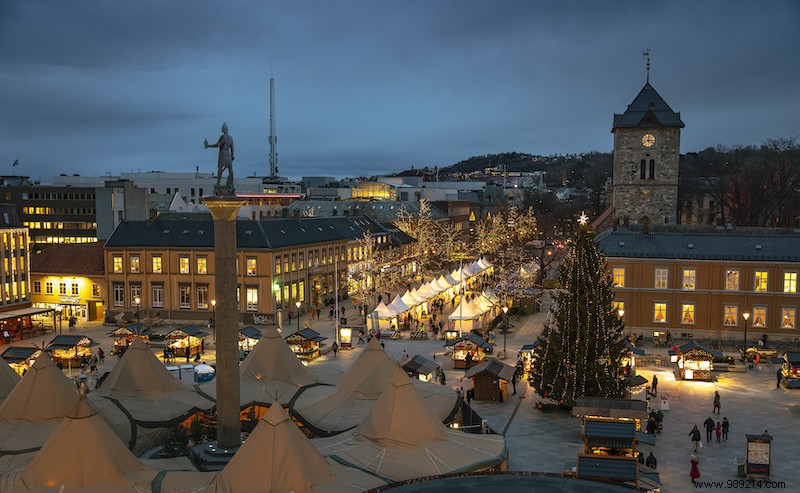Top Places for an Authentic Norwegian Christmas: Markets, Lights, and Winter Magic