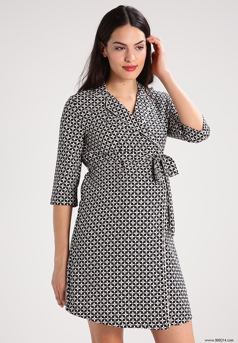 Top 10 Comfortable Maternity Dresses for Stylish Pregnancy Comfort