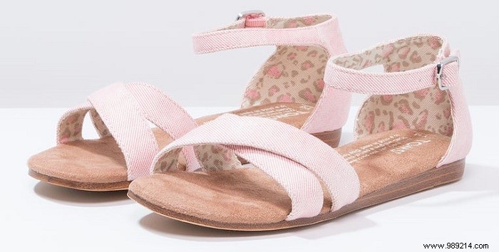 11 Stylish Girls Sandals for Spring 2017: Top Picks from Trusted Brands