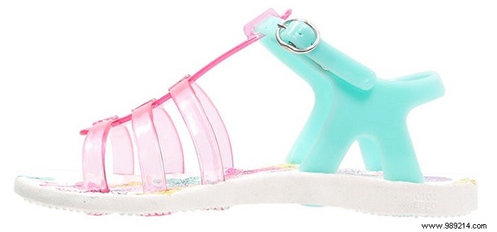 12 Top Water Shoes for Boys and Girls: Essential Summer Protection