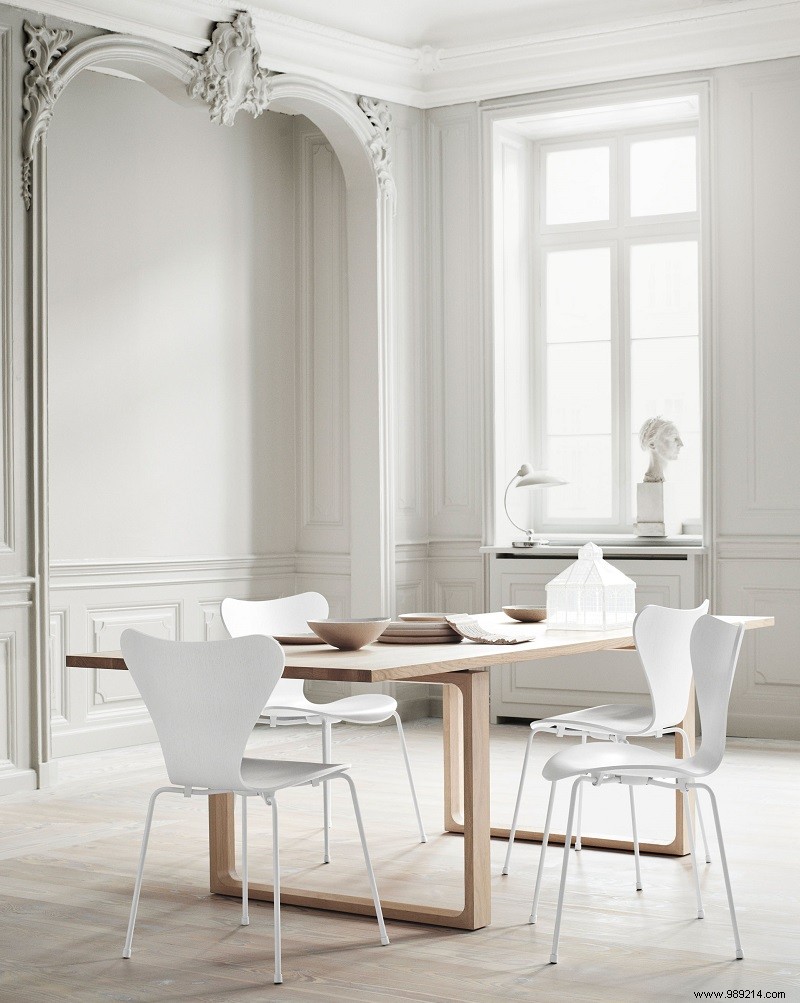 Expert Tips for Designing a Timeless Modern Living Room